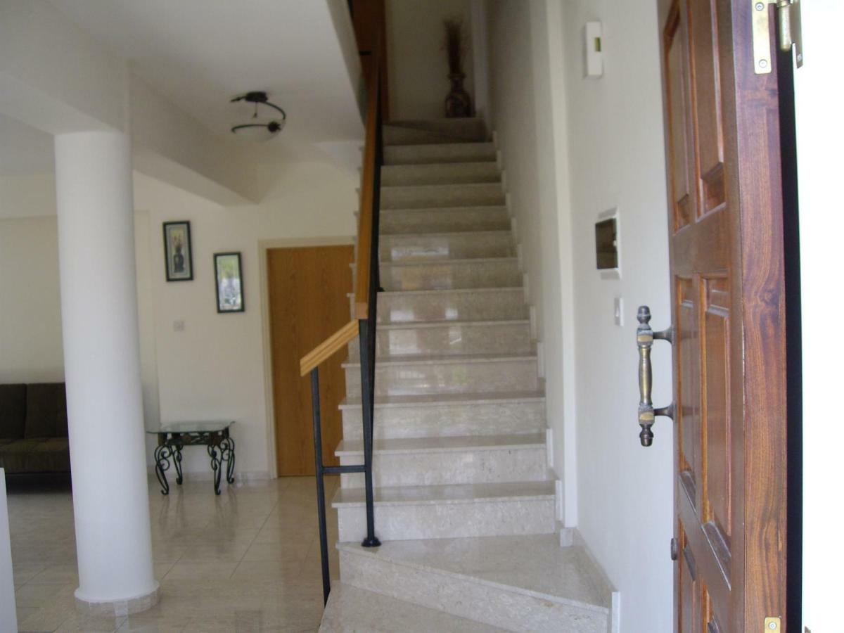 Frangipani Villa Пафос Екстер'єр фото